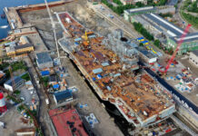 Костин назвал бессмысленным ремонт авианосца «Адмирал Кузнецов»