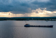 Минпром предложит урезать программу лизинга судов почти на ₽100 млрд